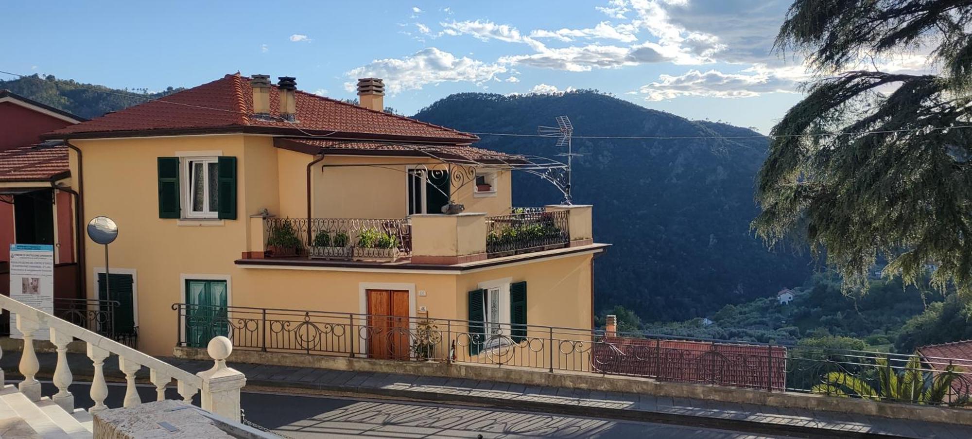 Camera Tra Le Cinque Terre, Camogli E Portofino. Vista Valle E Scorcio Mare All'Orizzonte Castiglione Chiavarese Εξωτερικό φωτογραφία