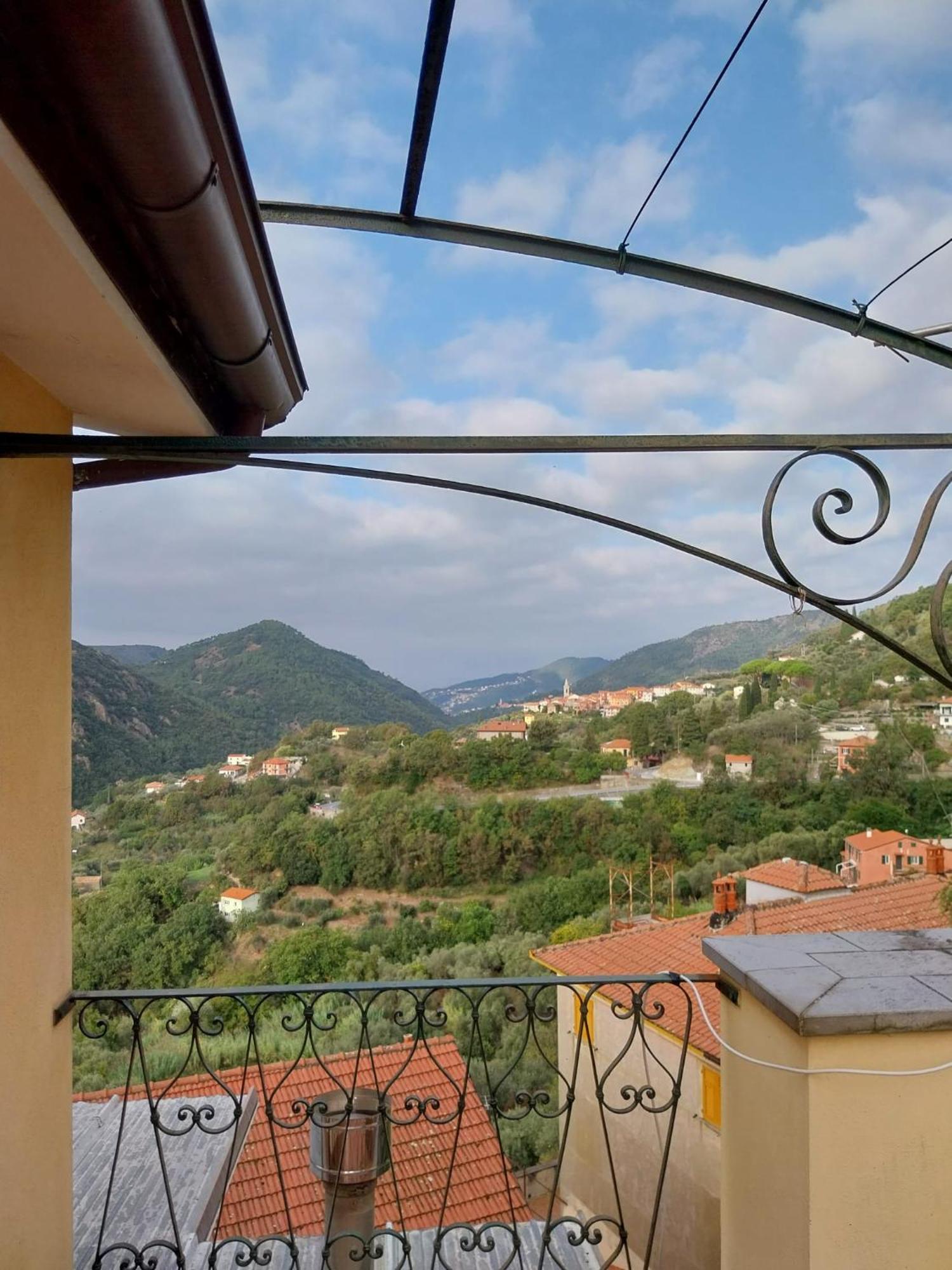 Camera Tra Le Cinque Terre, Camogli E Portofino. Vista Valle E Scorcio Mare All'Orizzonte Castiglione Chiavarese Εξωτερικό φωτογραφία